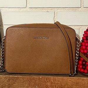 Michael Kors | Jet Set Large Crossbody Bag